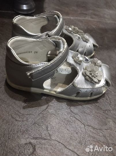 Босоножки для девочки 24 размер