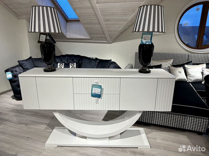 Консоль, тв тумба, комод.Продажа выстав.образцов