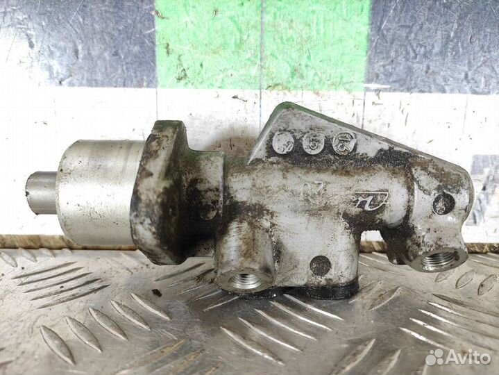 Цилиндр тормозов главный Renault Clio 1998-2008