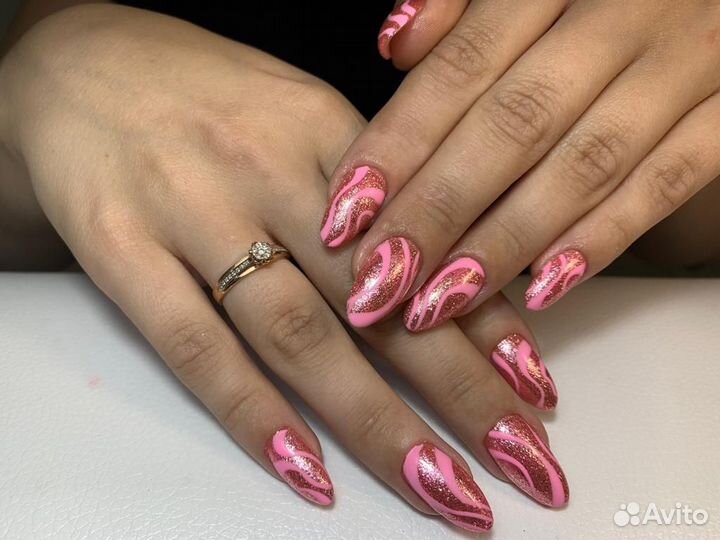 Маникюр, педикюр, наращивание ногтей