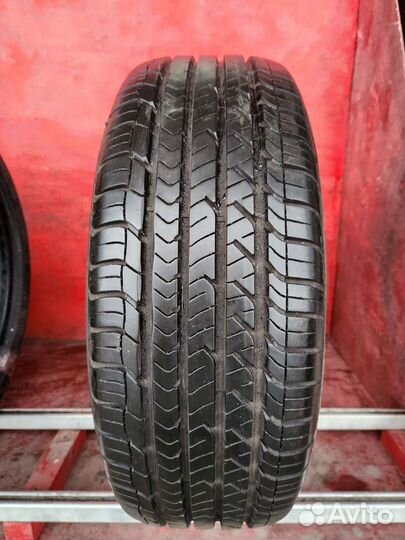 Goodyear Eagle Sport 215/60 R16