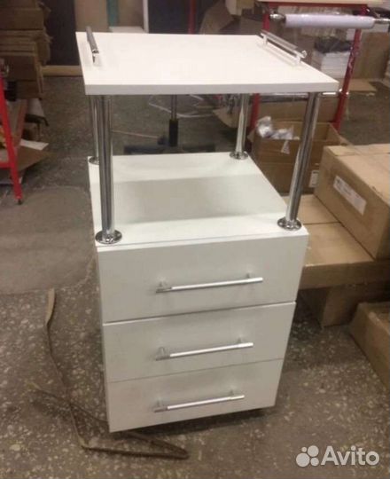 Тележка косметологическая