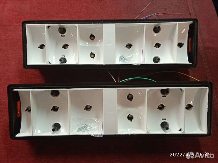 Фонари задние к-кт 030 с кабелем 7-ми секционные