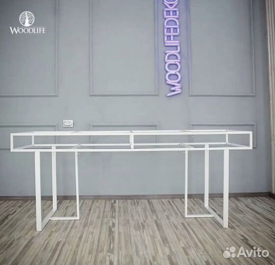 Стол для декора