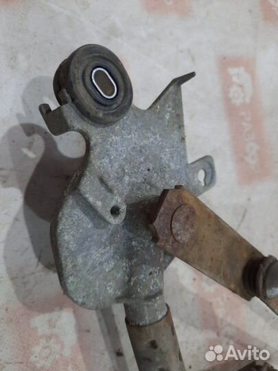 Трапеция стеклоочистителя Mitsubishi Outlander