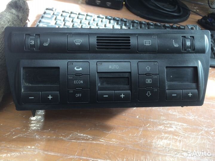 Блок климат контроля Audi 4B0820043G