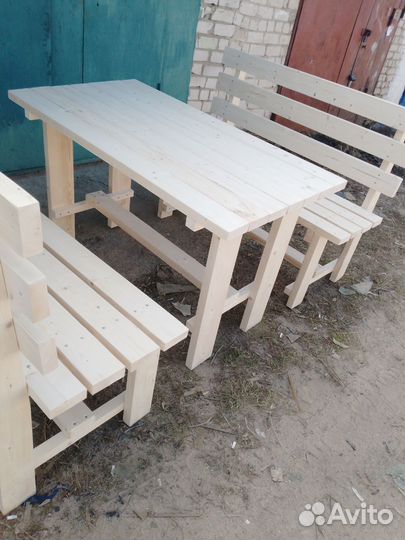 Столы и скамейки из дерева