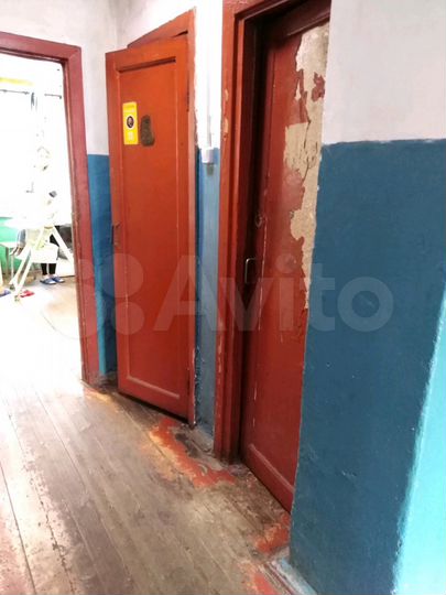 Комната 13 м² в 5-к., 2/5 эт.