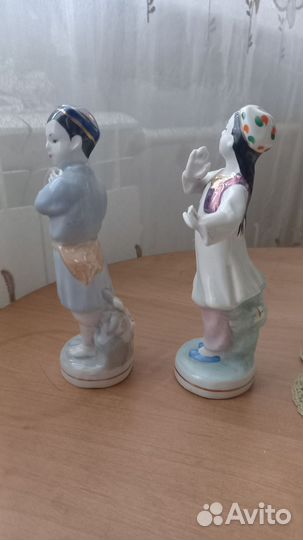 Фарфор статуэтка узбекский танцует Дулево