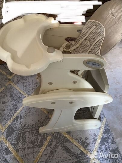 Стул для кормления