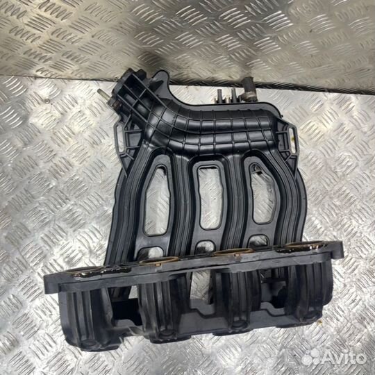 Коллектор впускной Ваз 2112