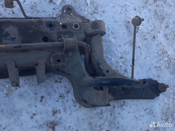 Форд Фьюжен подрамник