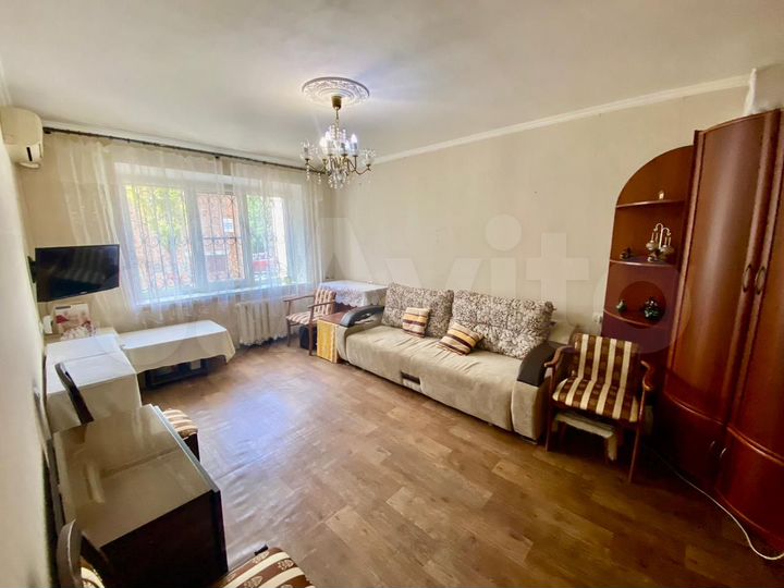 1-к. квартира, 37 м², 1/10 эт.