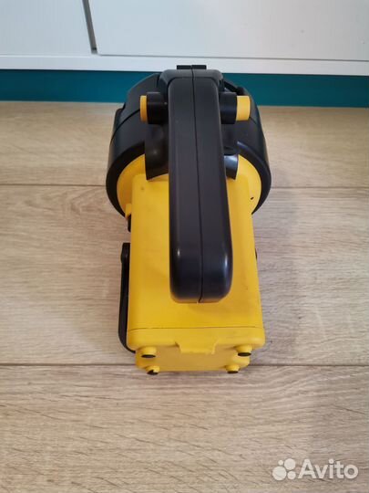 Фонарь аккумуляторный