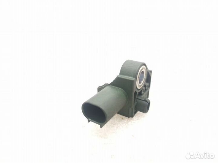 Датчик удара Mercedes-Benz C-Class W204