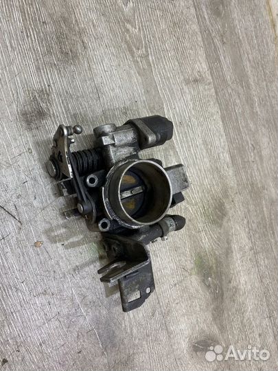 Дроссельная заслонка Opel Astra