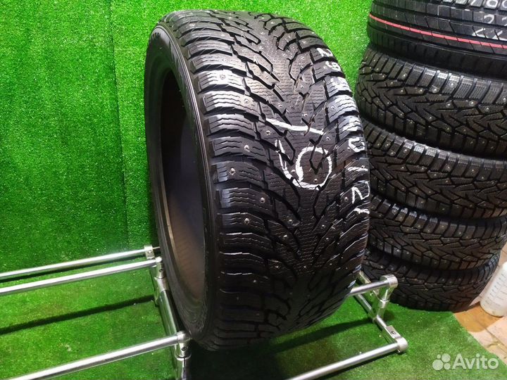 Nokian Tyres Hakkapeliitta 9 295/40 R21 111T