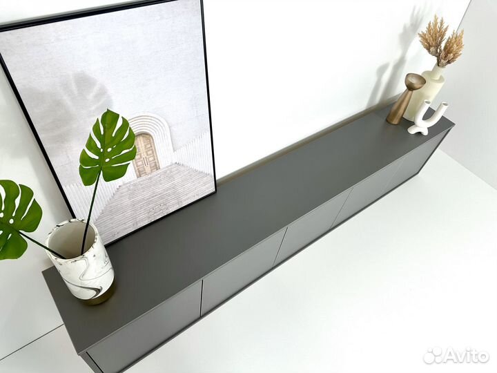 Тумбочка под телевизор