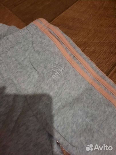 Спортивный костюм adidas для девочек