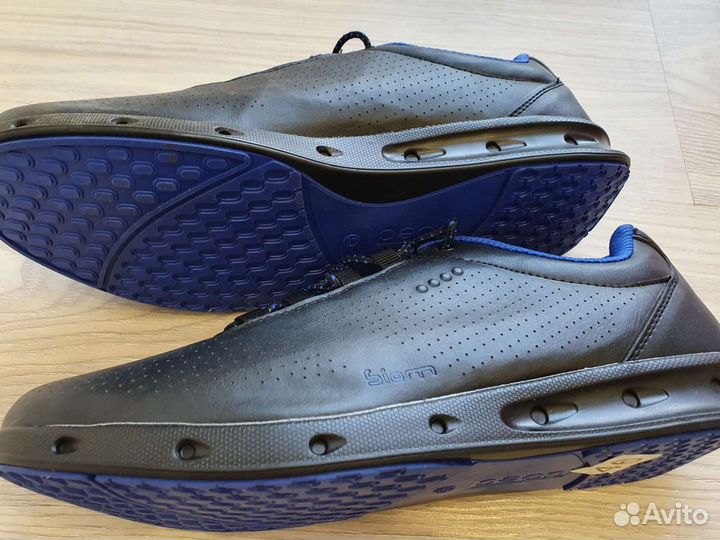 Кроссовки мужские новые