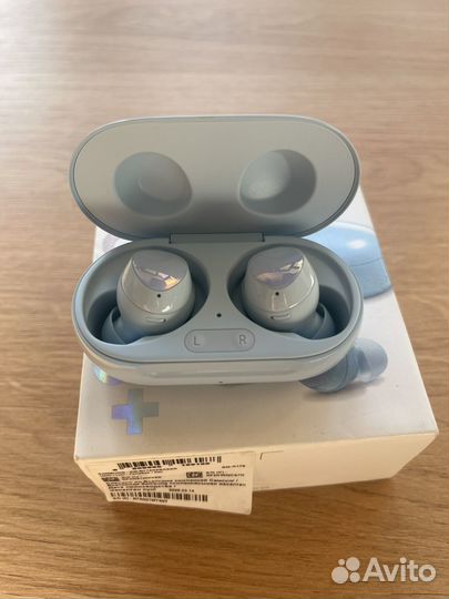 Беспроводные наушники samsung Новые