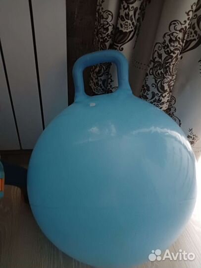 Мяч прыгун с ручкой синий