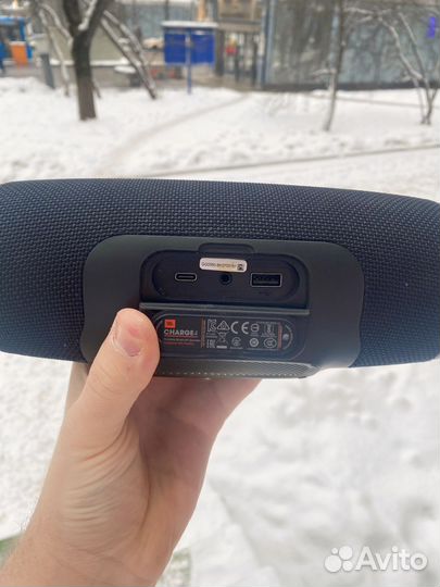 Колонка jbl charge 4