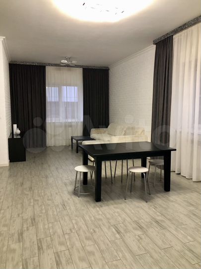 Дом 200 м² на участке 6 сот.