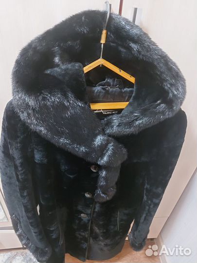 Шуба мутоновая с капюшоном 50 52