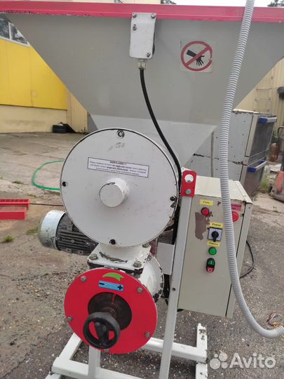 Тестоделитель Кузбасс 68-2М