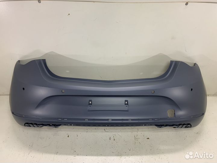 Бампер задний под парктроник Opel Astra J хетч 5дв