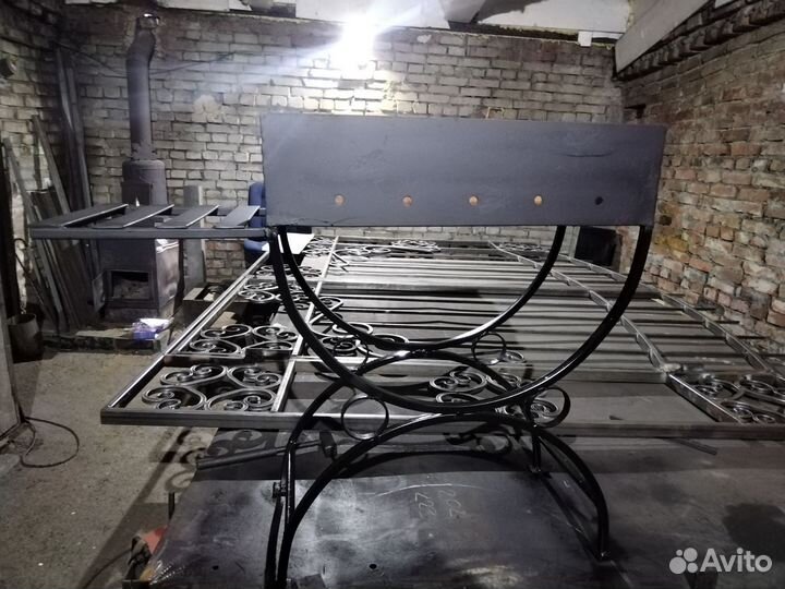 Кованый мангал