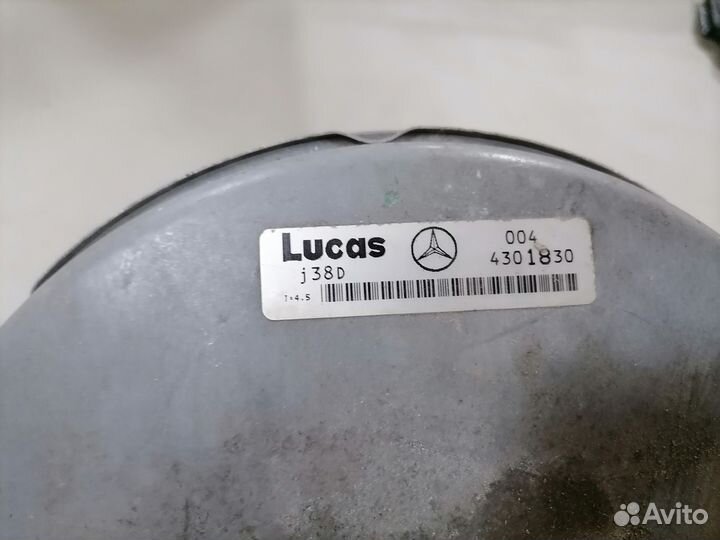 Усилитель тормозов вакуумный Mercedes Benz W202