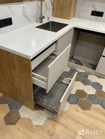 Кухни на заказ с гарантией