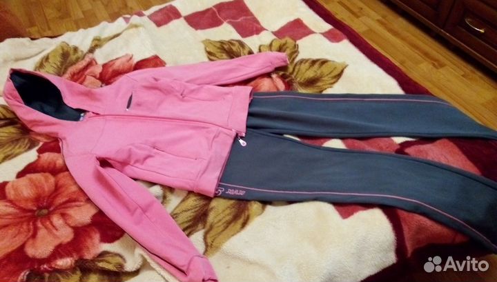 Костюм спортивный