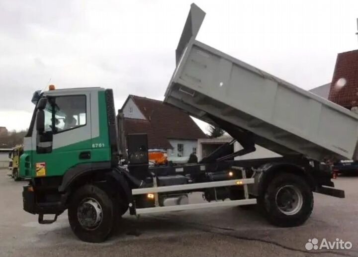 Pазбираем грузовик iveco Trakker с 2008