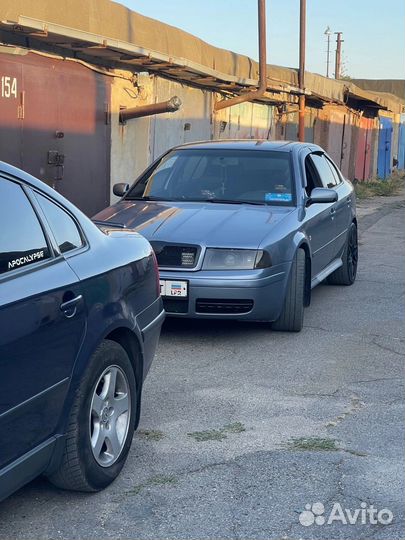 Skoda Octavia 1.8 МТ, 2003, 450 000 км