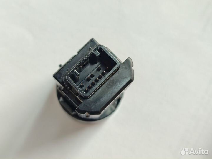 Кнопка старт-стоп Toyota Land Cruiser 200