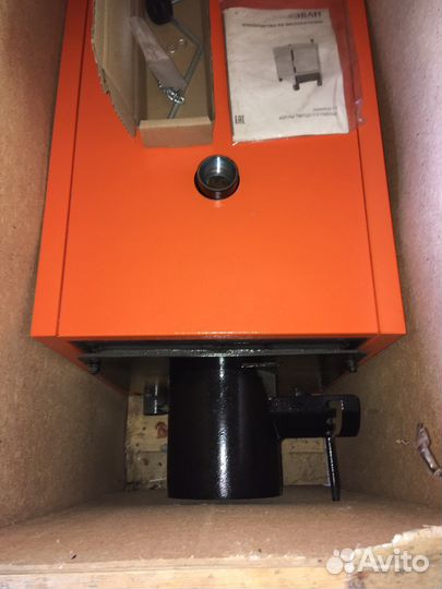 Твердотопливный котел новый