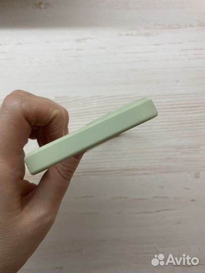 Чехол на iPhone 12