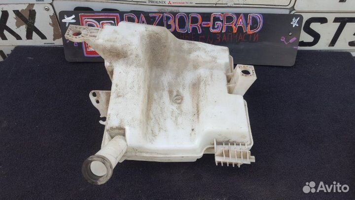 Бачок омывателя Ford Focus 3 хэтчбек 1