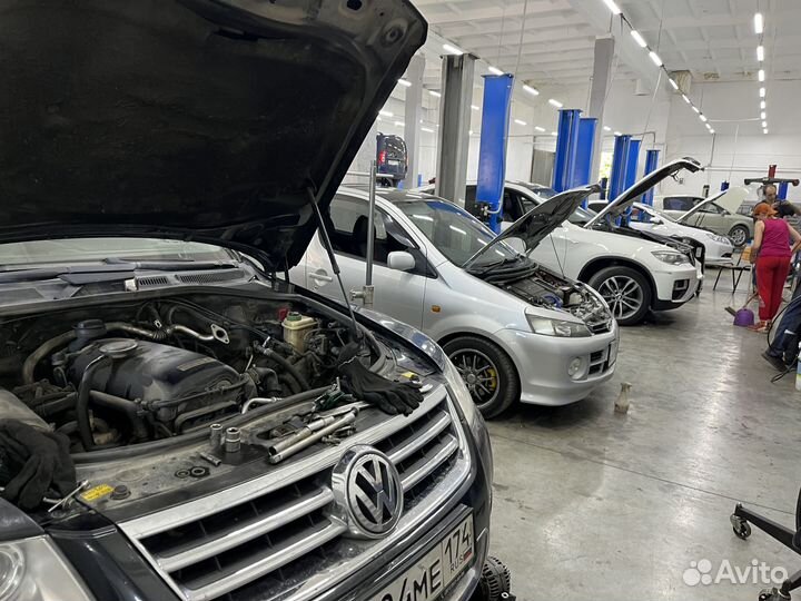 Компрессор кондиционера Toyota Avensis (03-09)