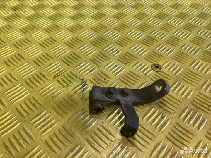 Кронштейн генератора Man Tga