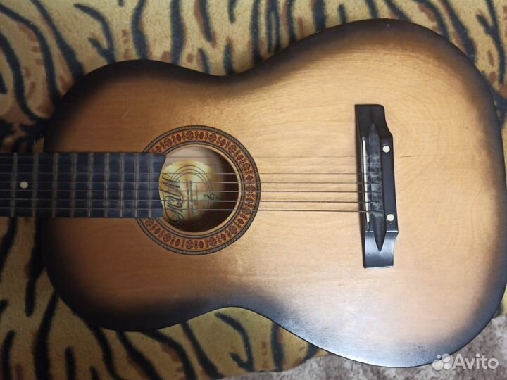 Акустическая гитара тим