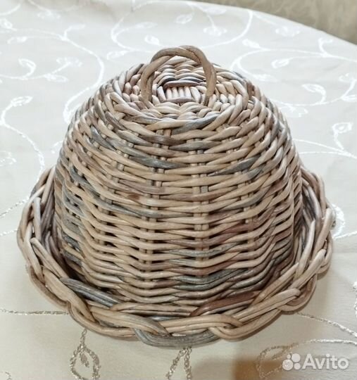 Подносик с клошем