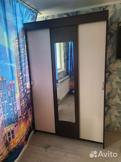 Шкафы, кровать, столы