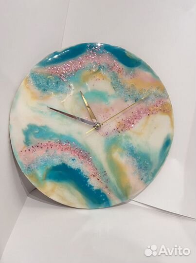 Часы из эпоксидной смолы