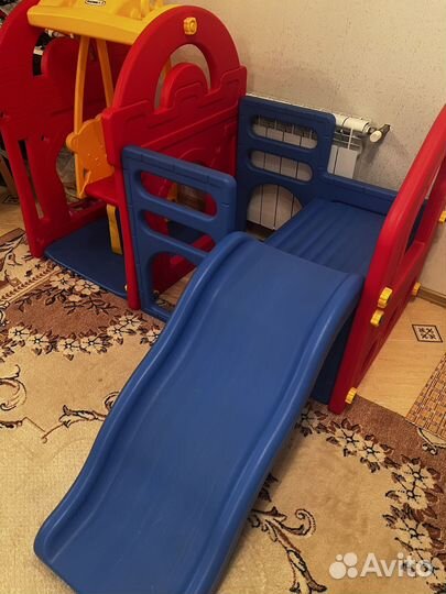 Детский игровой комплекс с горкой