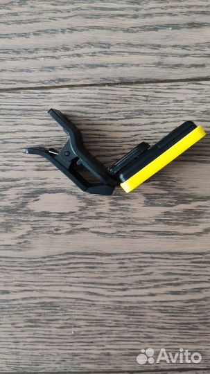 Гитарный тюнер Planet Waves PW-CT-17YL