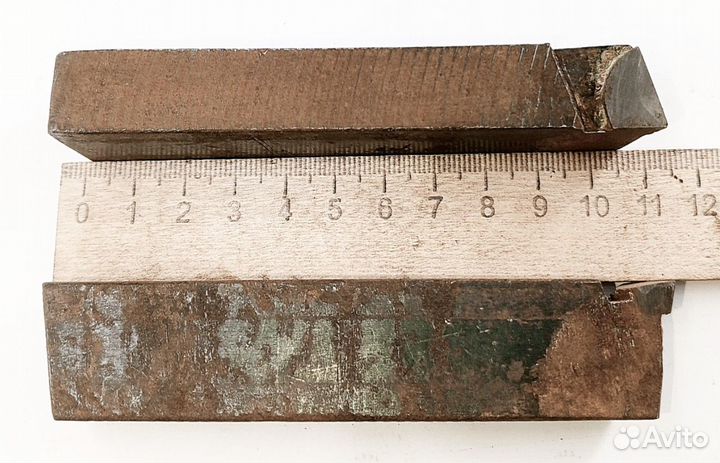 Резец подрезной прямой левый 25х16х110 без сплава